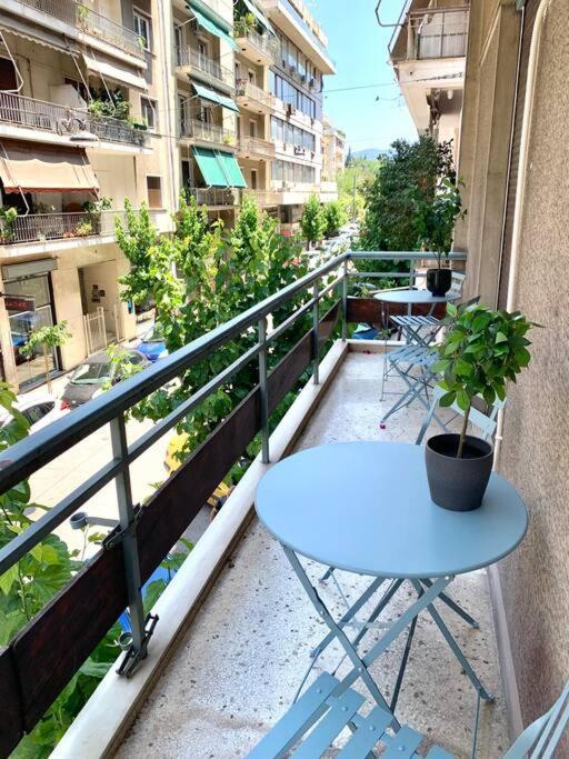 Spacious 4-Bedroom Family Home, 100M From Metro Athens Exterior photo